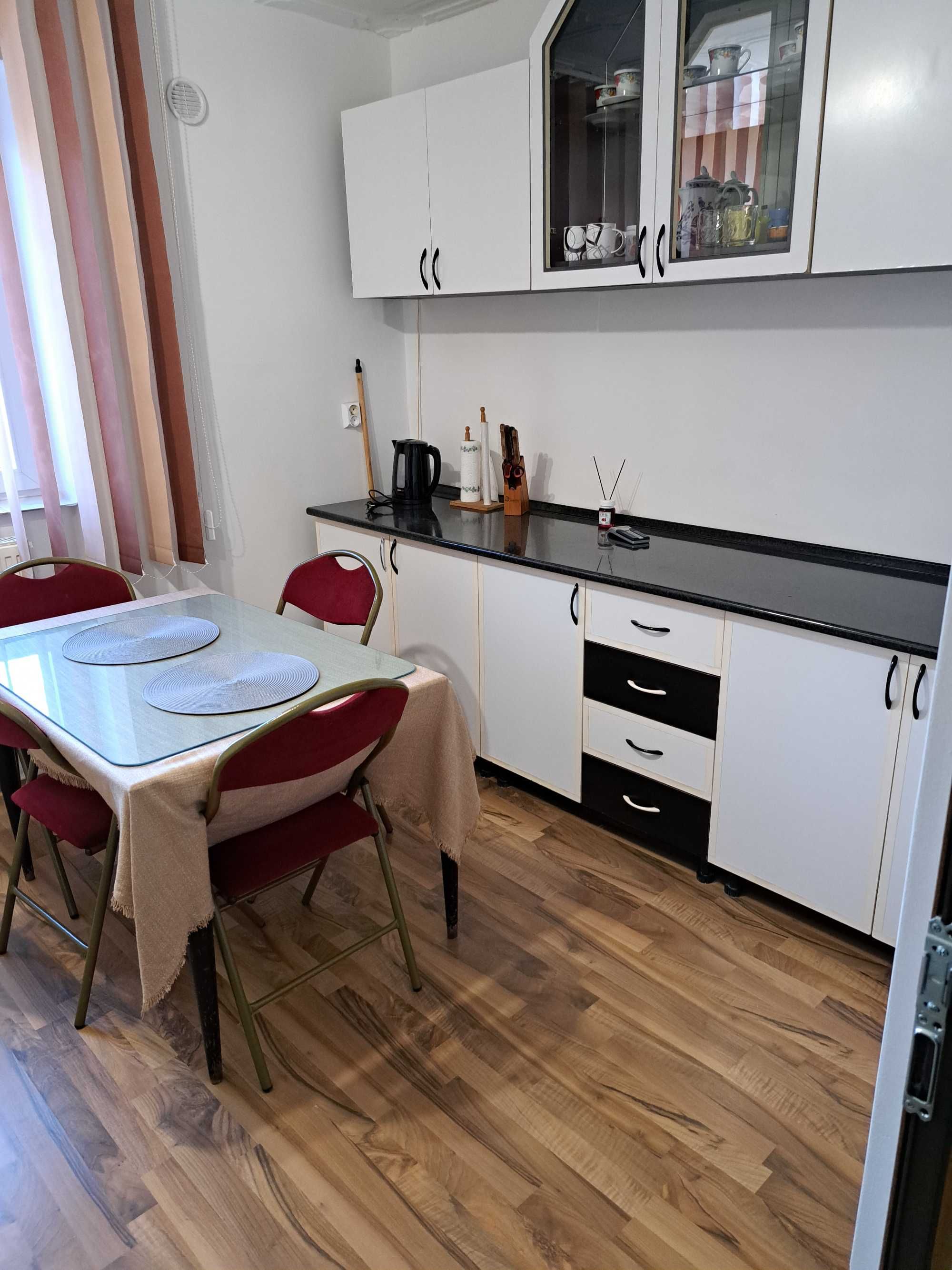 Apartament 2 camere de inchiriat