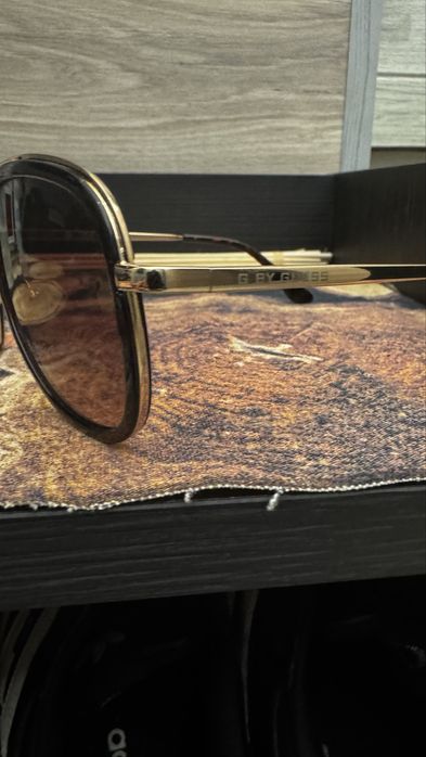 Слънчеви очила Guess