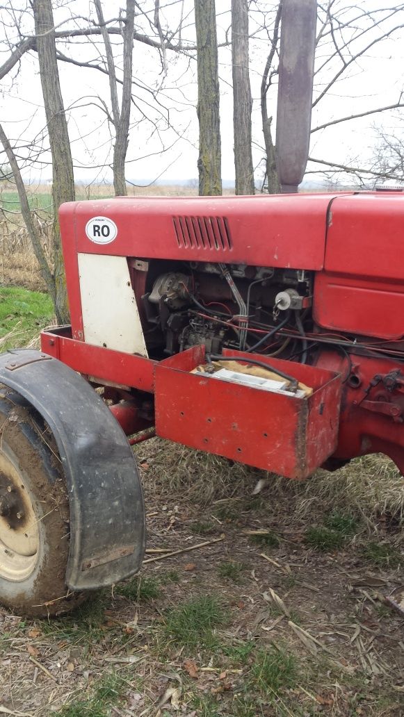 Vand Tractor ihc 824s