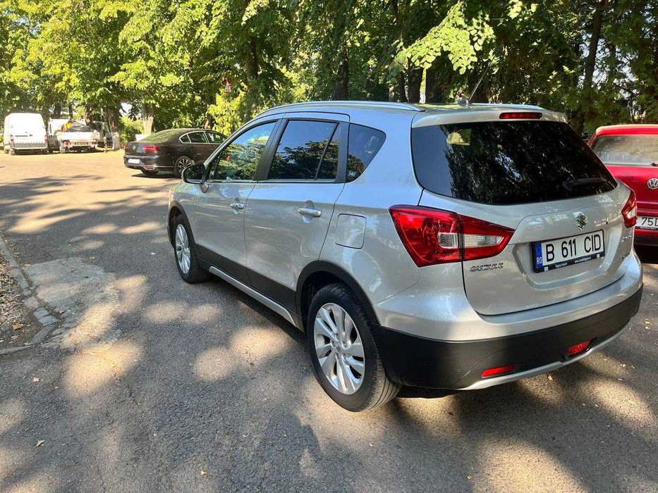 DE VANZARE Suzuki SX4 S-Cross 1.4i