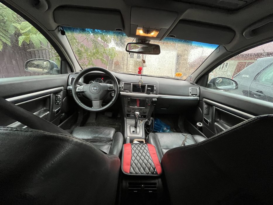 Opel Signum 1.9 TDI si Golf V