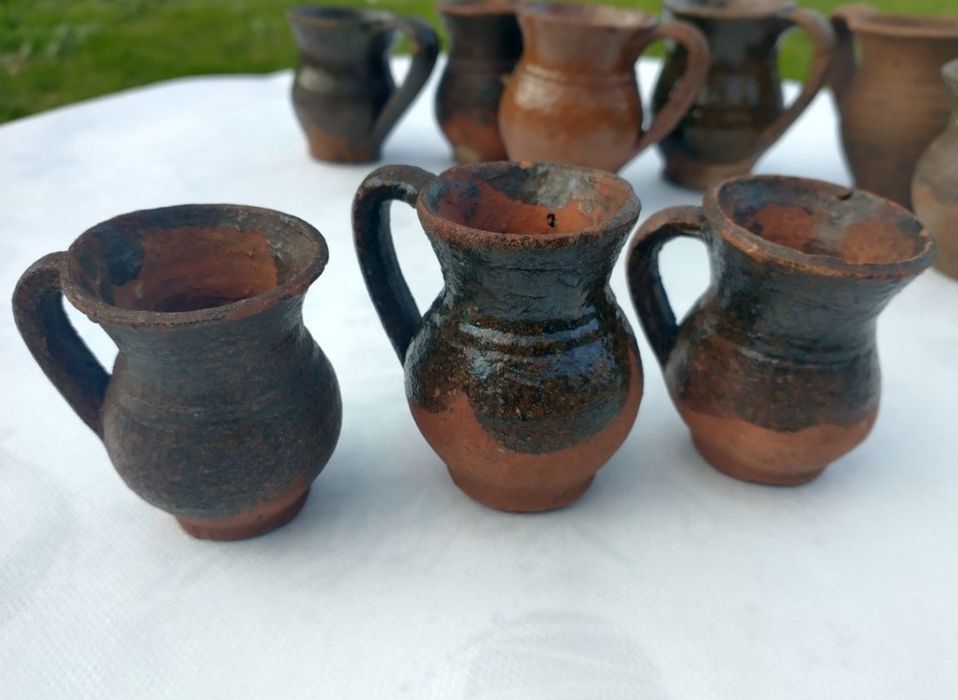 Set 9 cești din ceramică