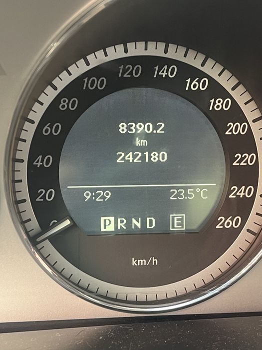 Продаю Mercedes C 250отличное состояние