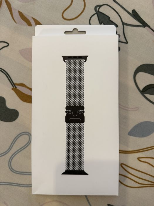 Каишка за часовник Apple Watch Ultra Milanese Loop