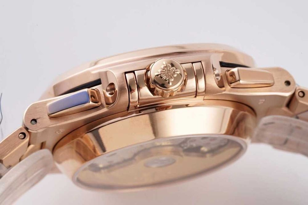 Patek Philippe Nautilus 5980 с автоматичен механизъм