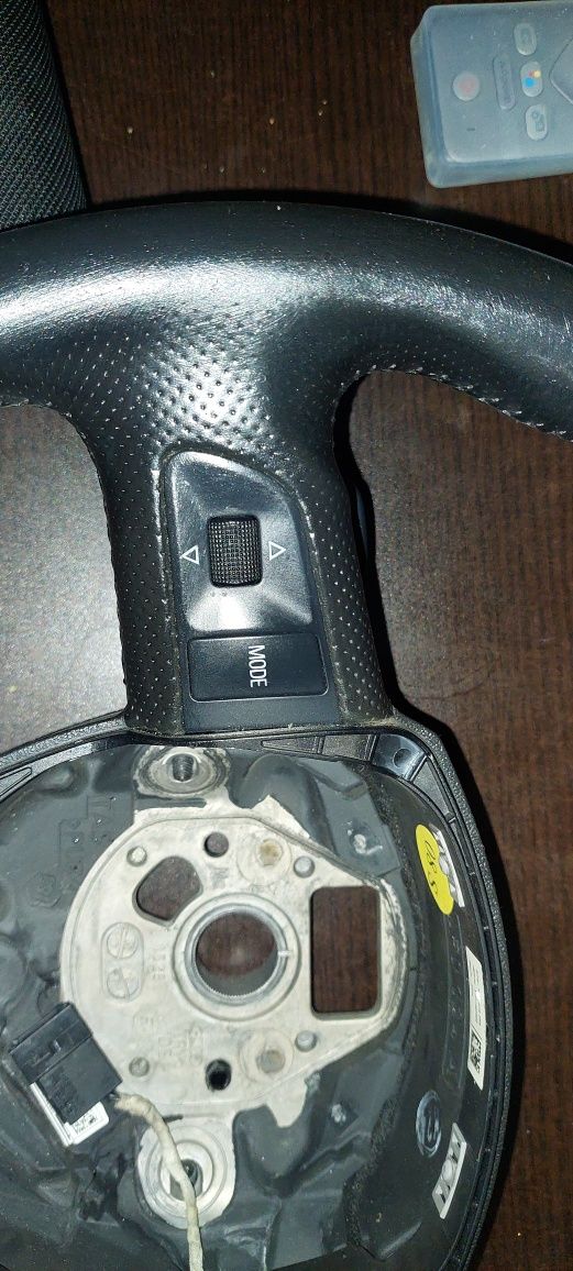 Волан за Ауди а6  c5 с f1 пера