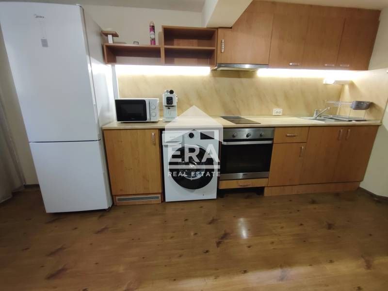 Дава се под наем Двустаен апартамент в Варна, Левски - 66 кв.м за 333 € - Снимка #1