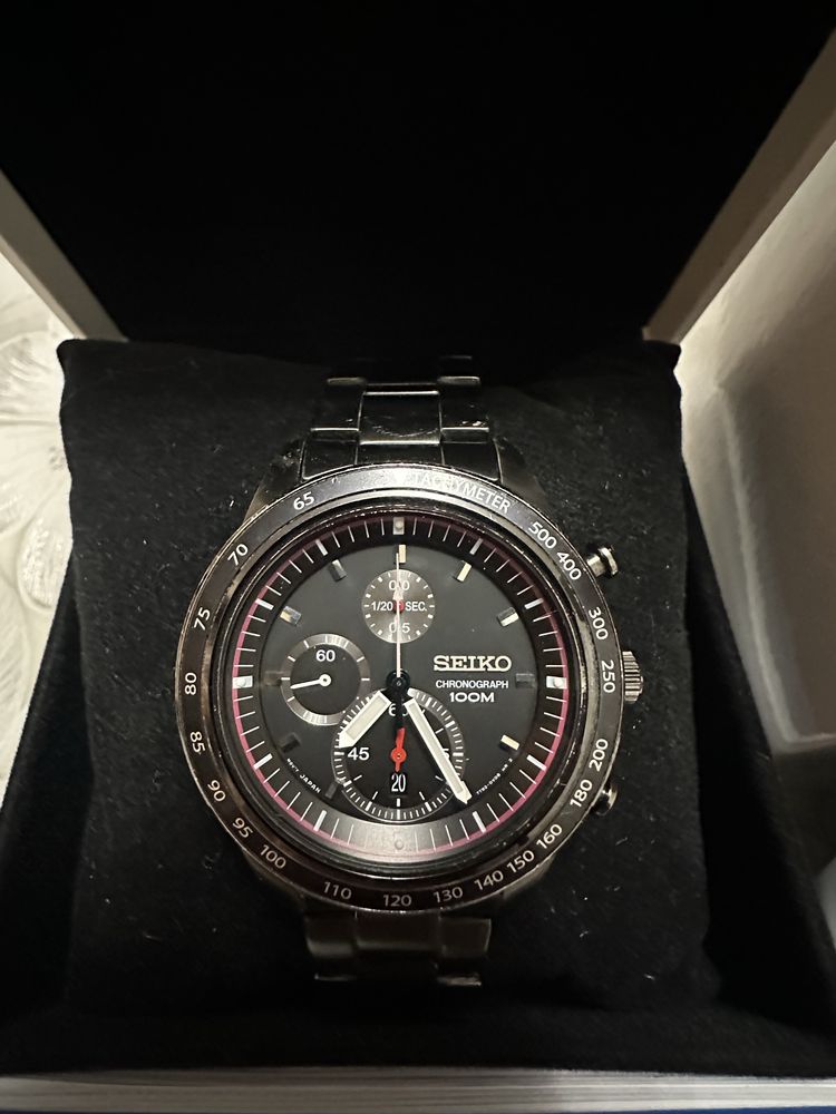 Seiko 7T92 Chrongraph watch