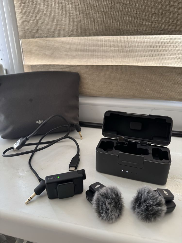 Петлечек Микрофон DJI Mic Mini(2TX + 1RX + Charging Case)