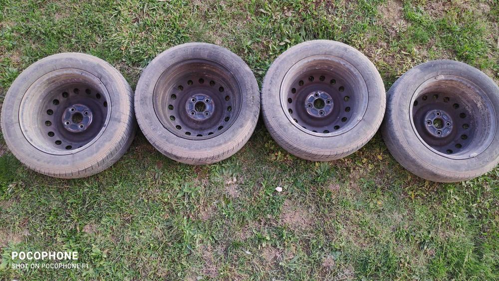 Гуми с джанти 4x100 175/65 R15 цената е за 4 броя!