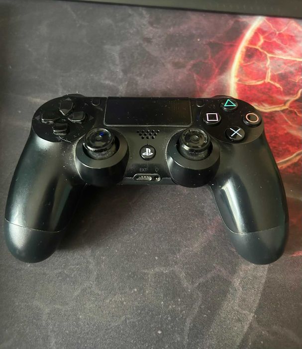 Sony Ps4 1TB + 1 контролер