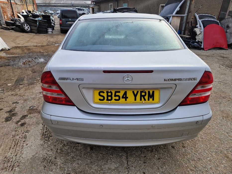 Mercedes C180Kompressor 143кс Facelift седан  ръчка НА ЧАСТИ!