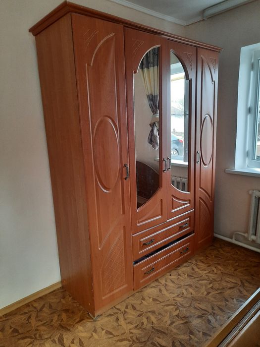 Продается Шкаф, в хорошем состоянии