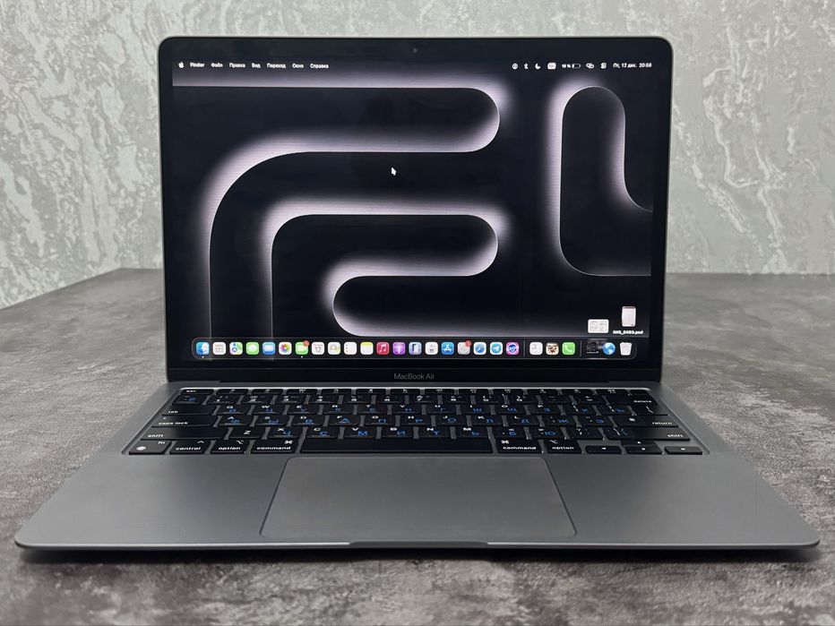 MacBook Air 2020 13inch 8/256gb
