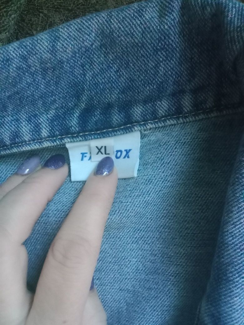 Продам новую джинсовую куртку мужскую