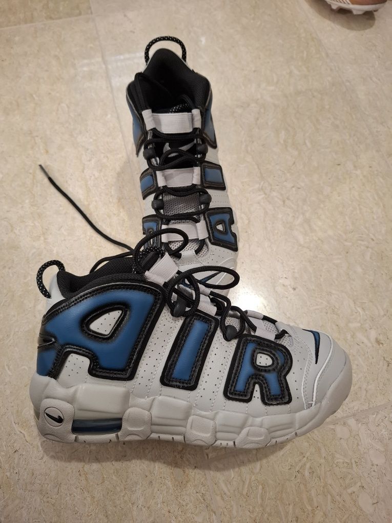 Маратонки Nike 37.5