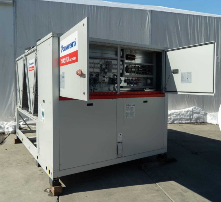 Vand / Inchiriez Chiller CLIMAVENETA 194,1 KW