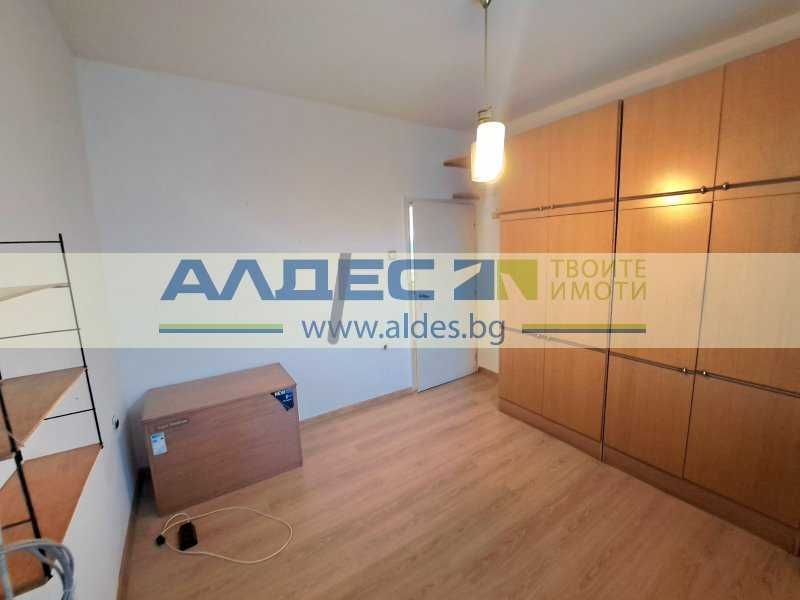 Продава се Двустаен апартамент в София, Оборище - 65 кв.м за 4077 €/кв.м - Снимка #15