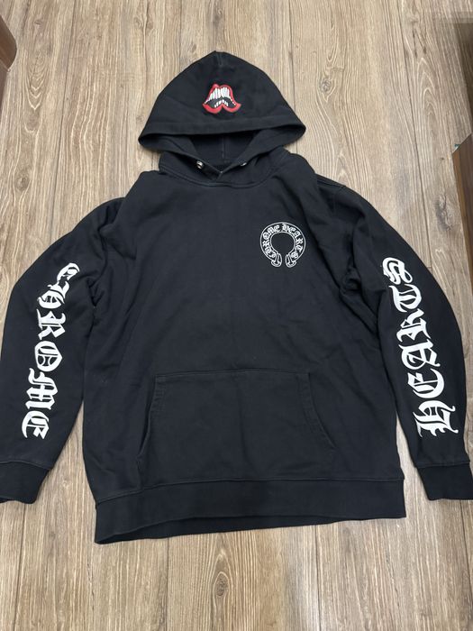 Продавам chrome hearts суитчър