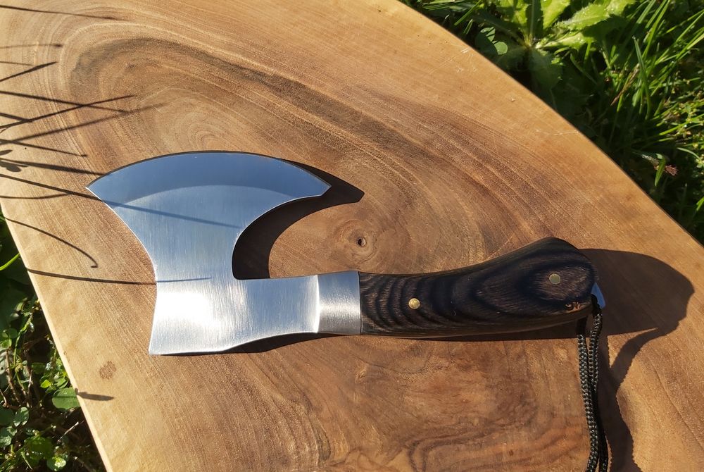 Руска туристическа къмпинг брадва