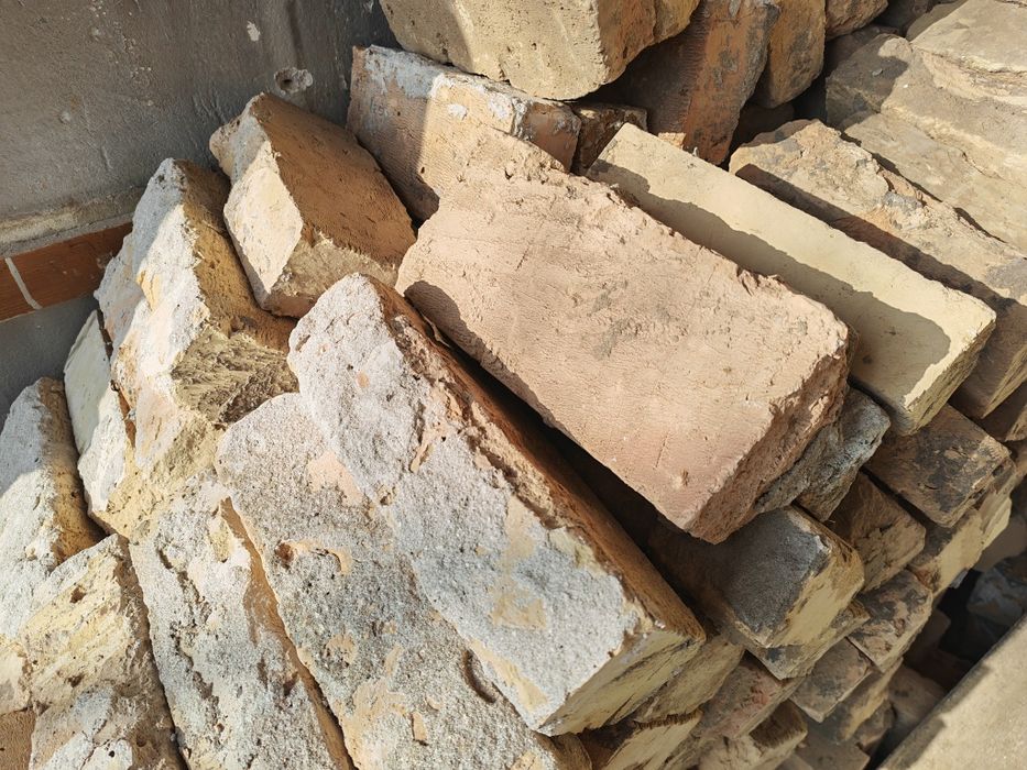 Tekinga g'isht 400ta.