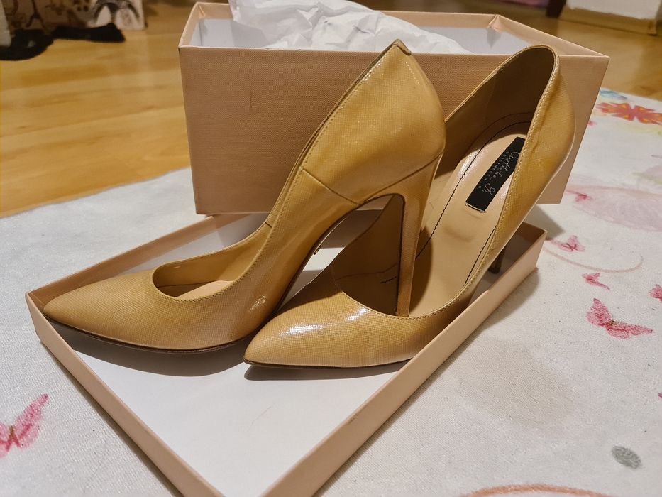 Токчета естествена кожа