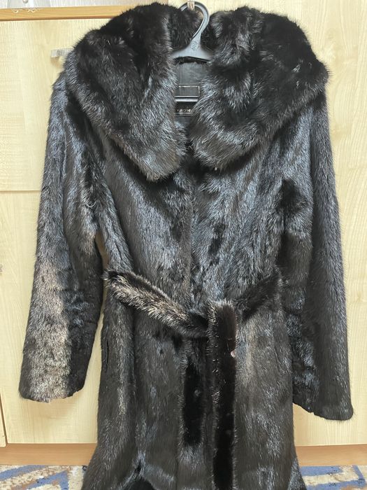 Продам шубу норковую
