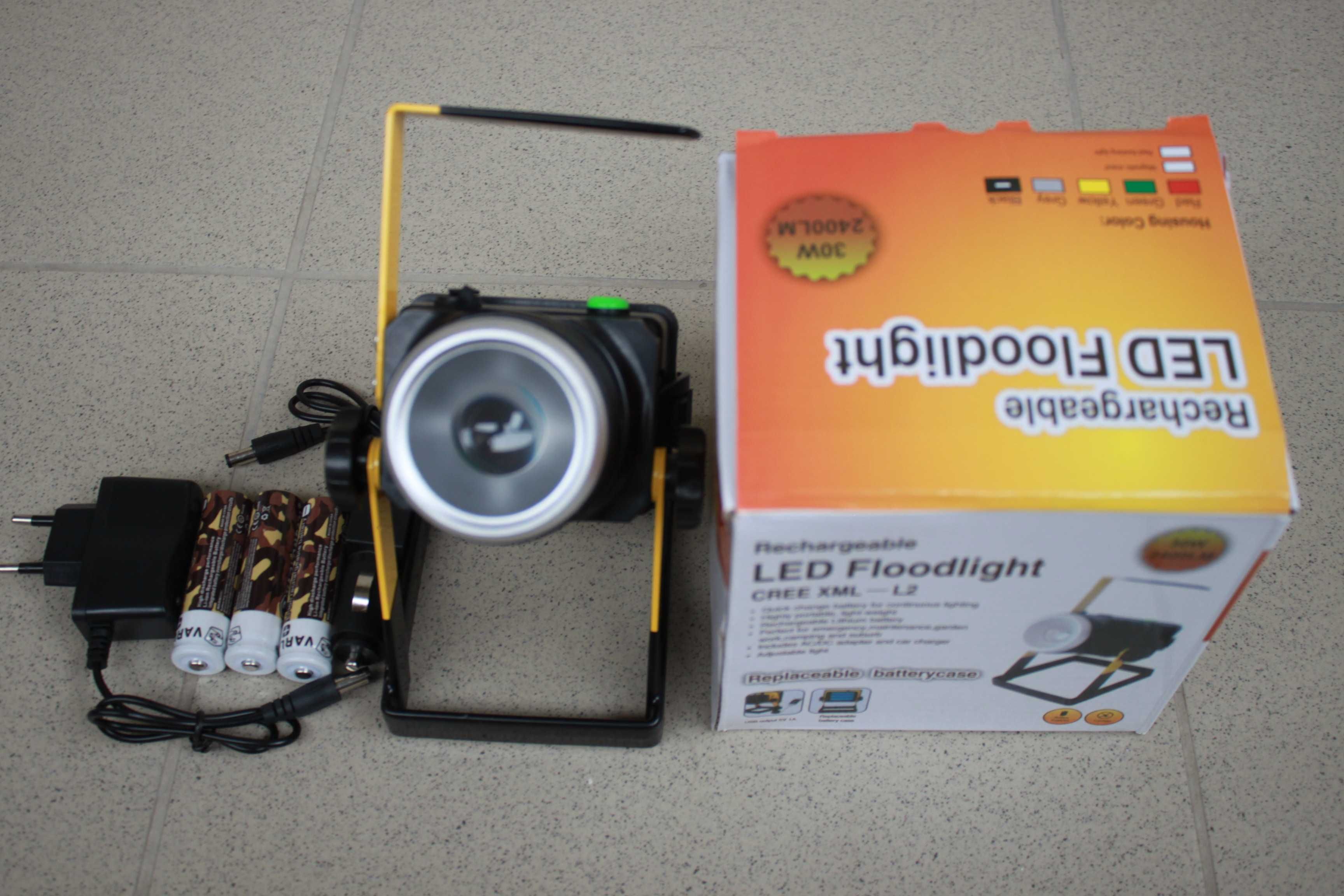 Lanterna lampa portabila pescuit camping LED cu proiectie Cree XML-L2