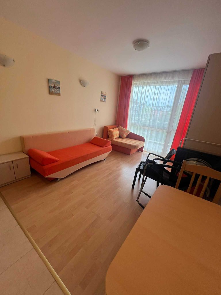 Продава се Едностаен апартамент в к.к. Слънчев бряг - 40 кв.м за 1100 €/кв.м - Снимка #1