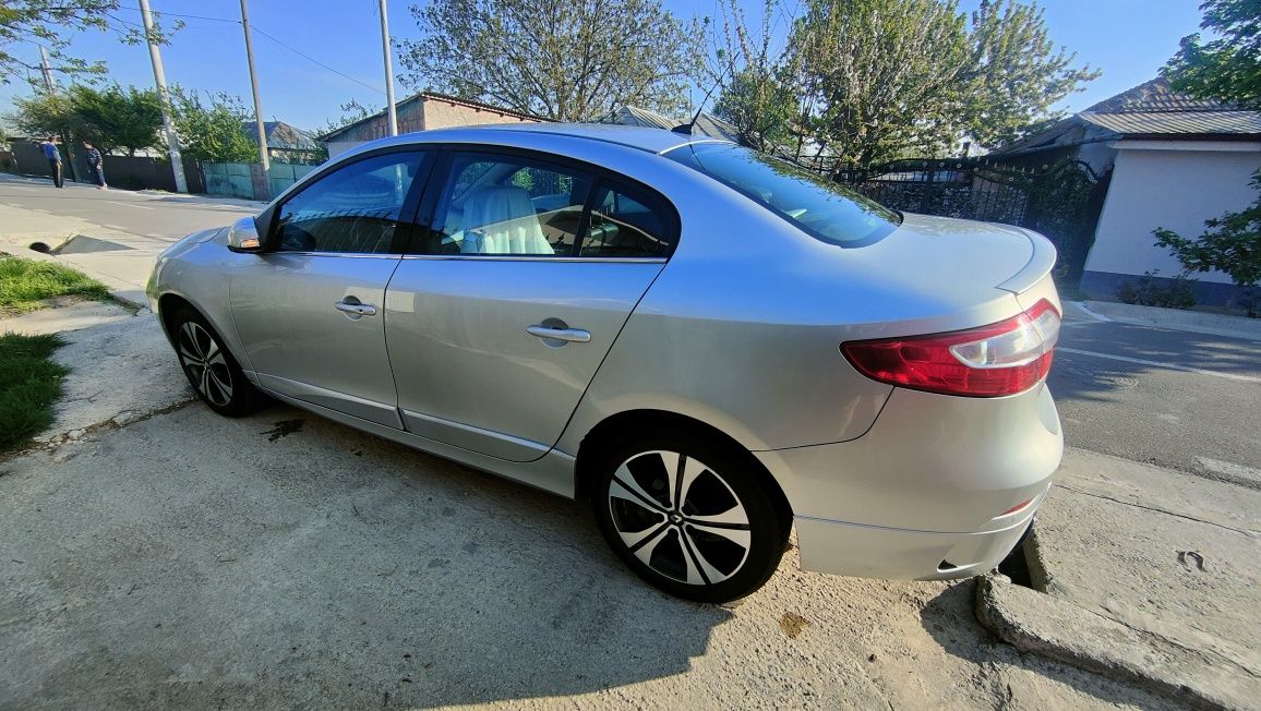 Renault Fluence pachet GT exterior