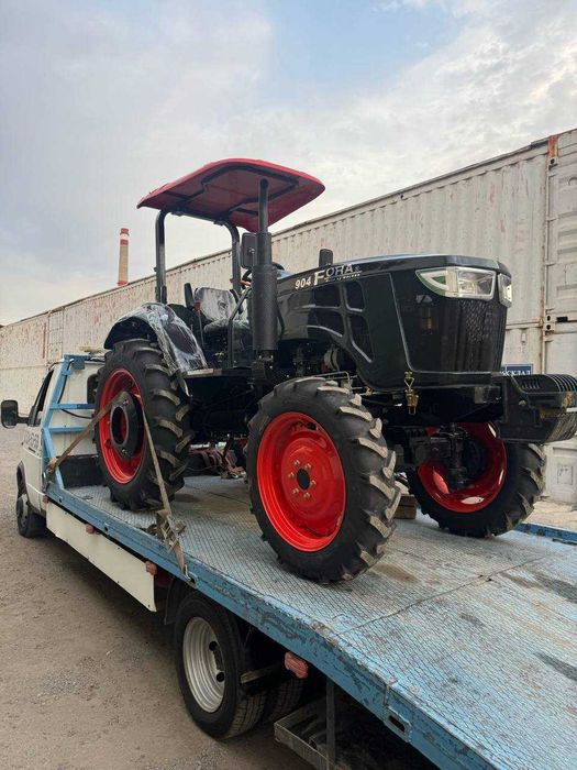 FORA 904 Traktori