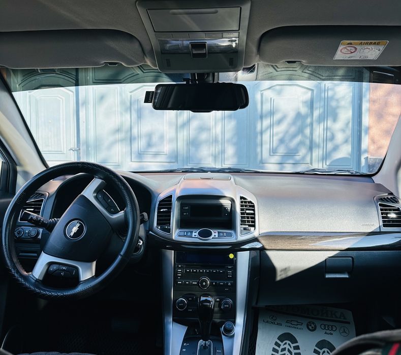 Продаётся CAPTIVA 2013года