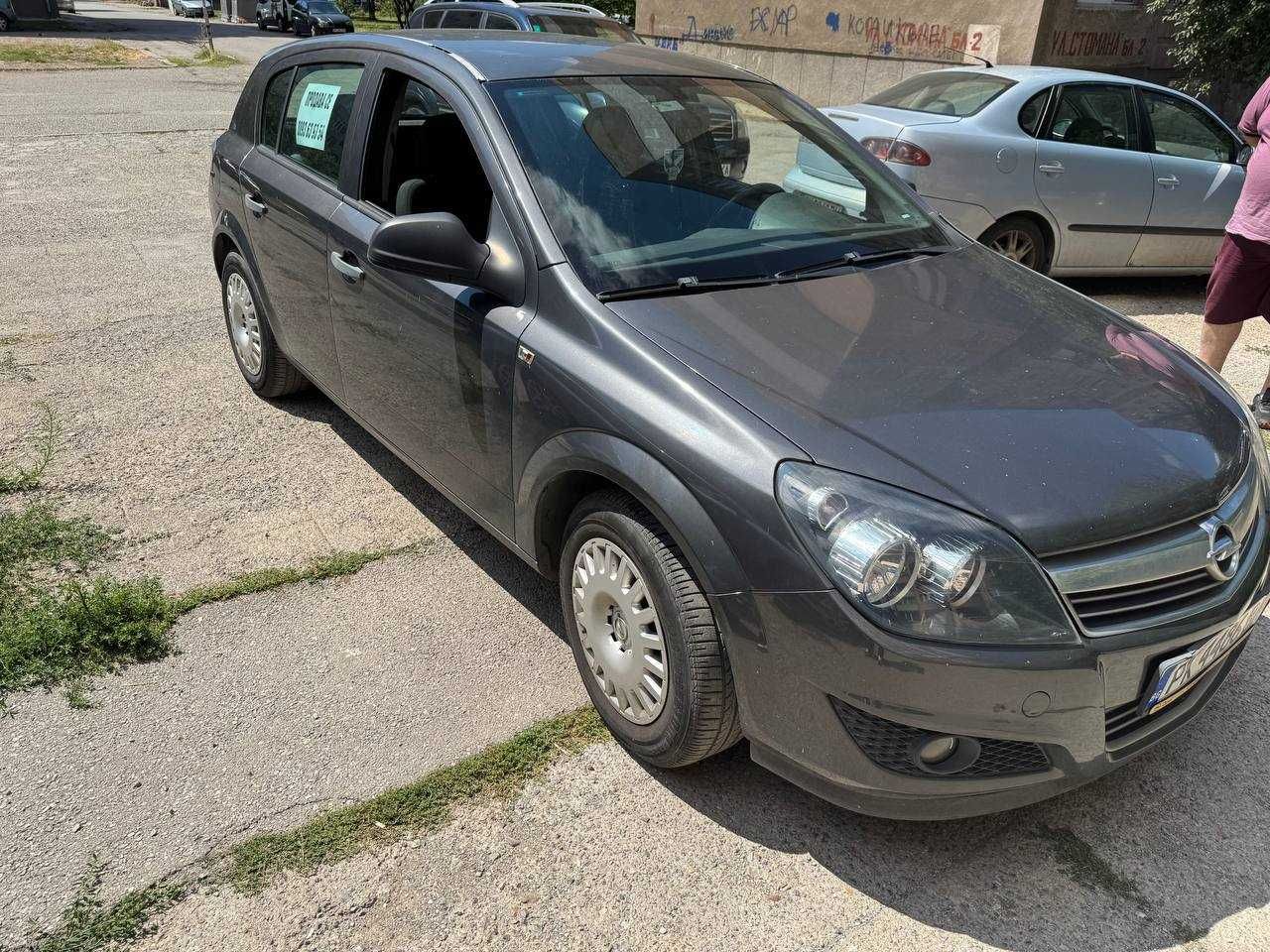 Opel Astra 1.6 бензин