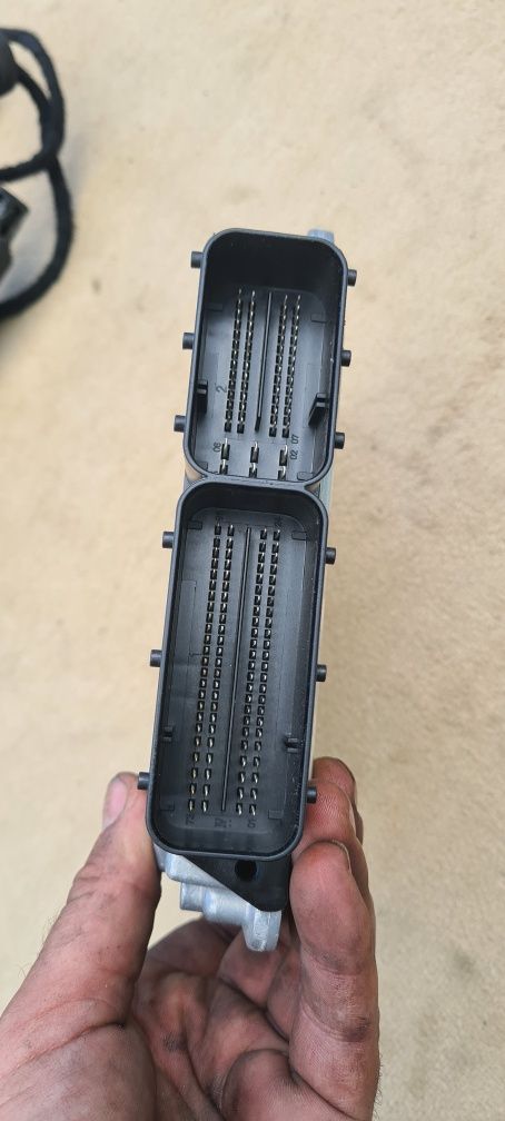 Calculator ecu bmw f16 x6 f15 x5 550 381 cai
