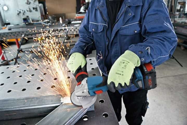 ПОД НАЕМ Акумулаторен Ъглошлайф BOSCH GWS 18V-15C/ гр. Казанлък