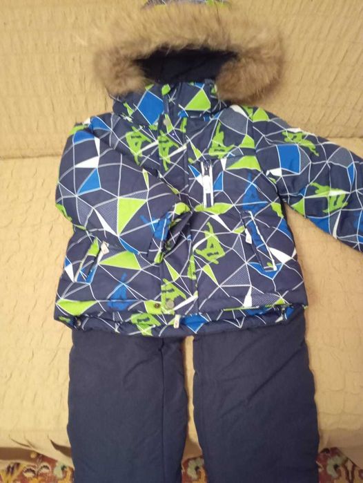 Продам зимний костюм на мальчика