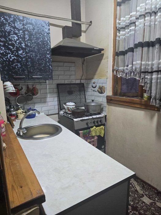 Чилонзор тумани 2 хонали (3 хона қилинган) квартира. Без маклер.