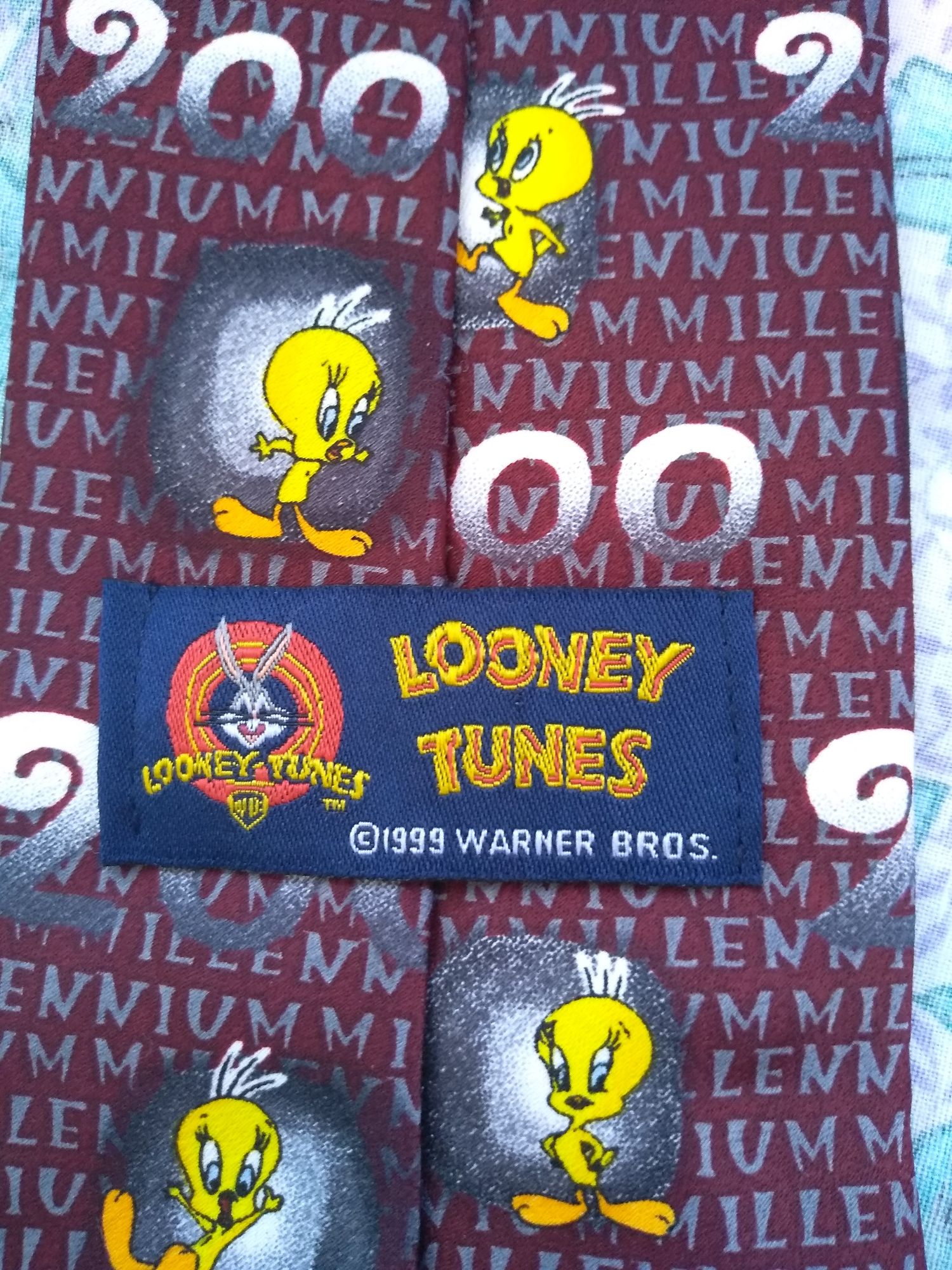 Cravată Looney Tunes Millenium 2000