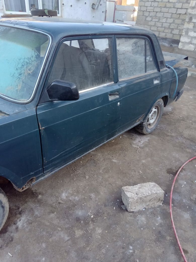 Жигули         2107