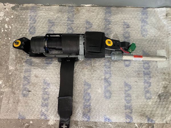 Centura stanga fata Volvo XC60 2010 39803975 39813836 39818846