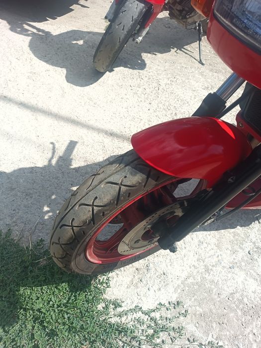 Продавам Kawasaki GPz500s