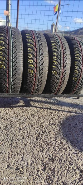 Vând anvelope iarna 185/60/15 185/60r15 SEMPERIT