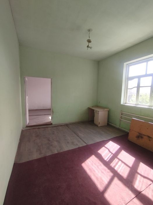 3,5 сотх 4 хонали ховли сотилади. Бектемир тумани Мажнунтол махаллада