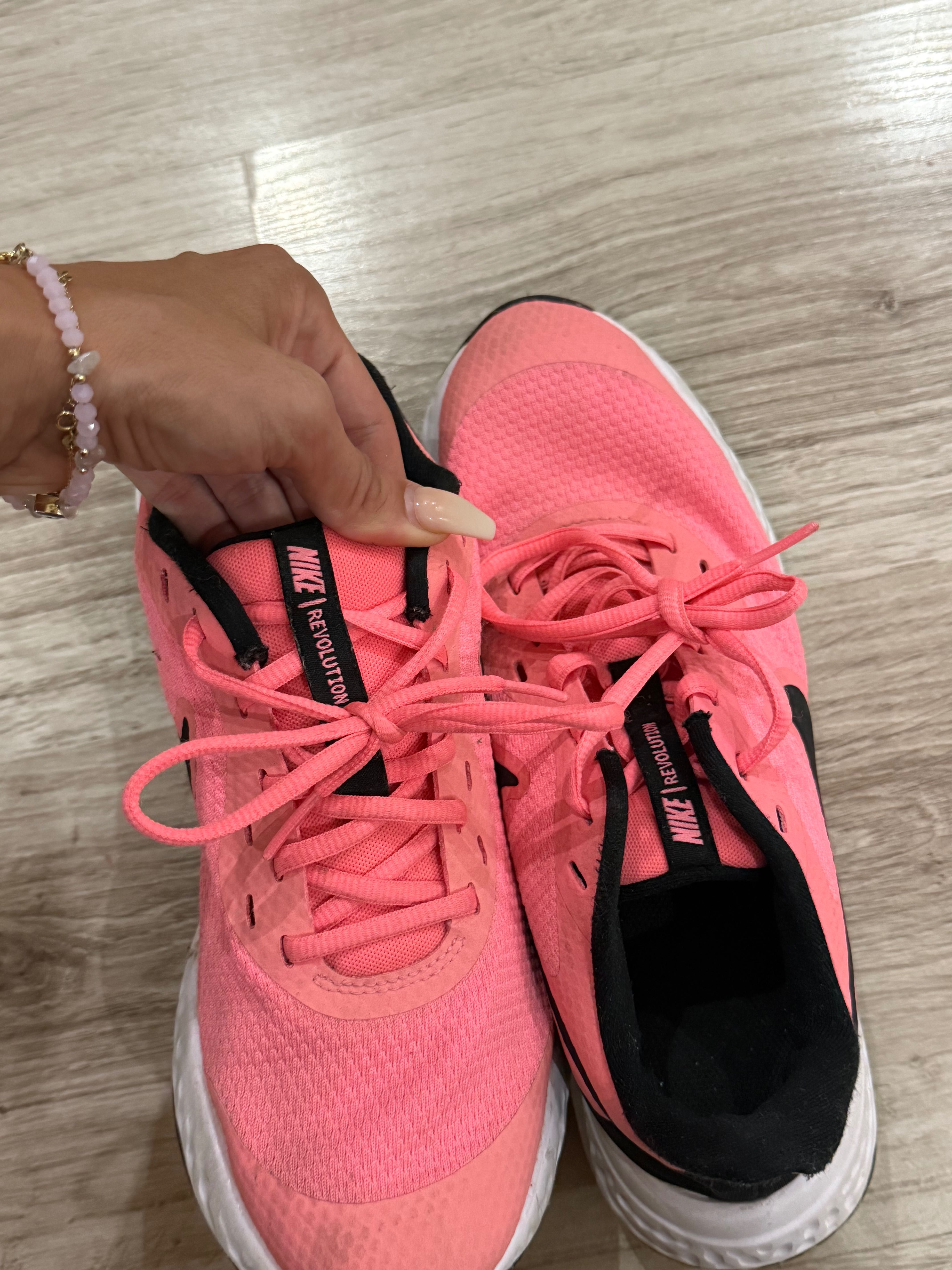 Дамски маратонки Nike