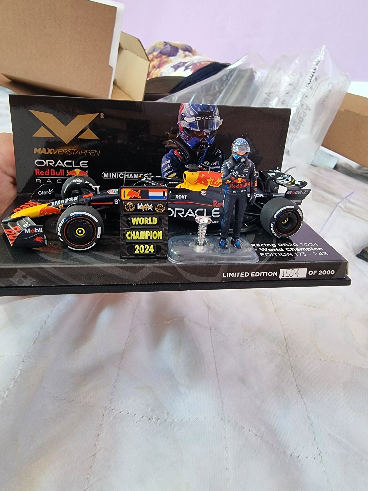 Red bull rb20 max verstappen f1 world champion Las Vegas gp minichamps