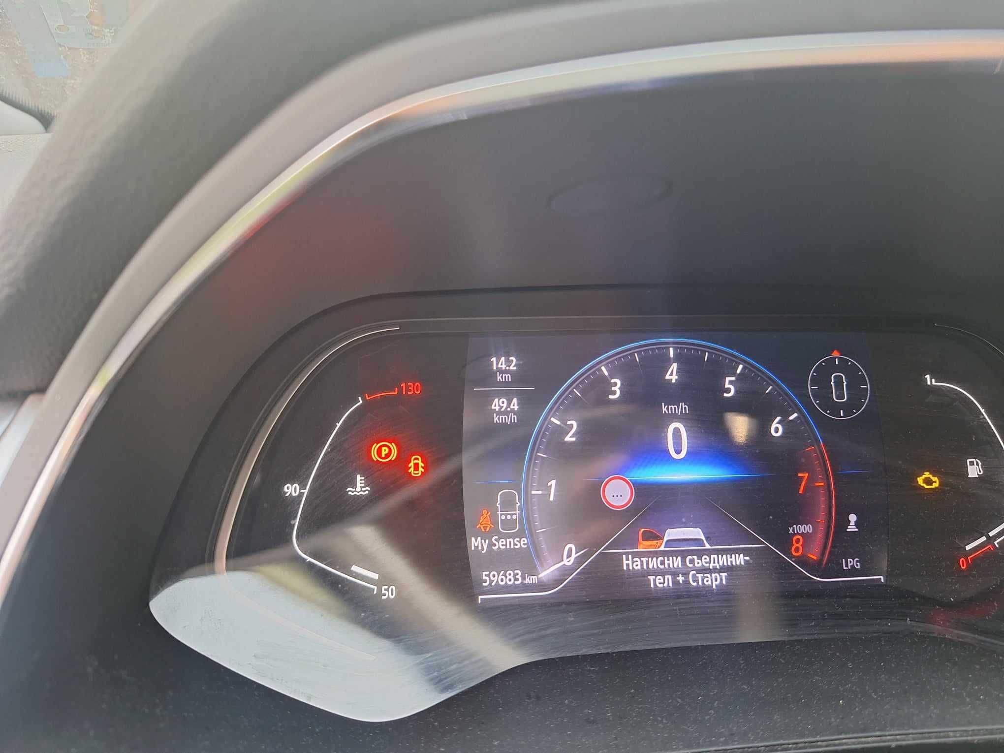 Renault Captur 2022г в гаранция