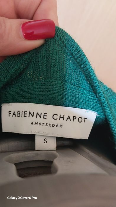 Пуловер  FABIENNE CHAPOT. 100% вълна. размер S.
