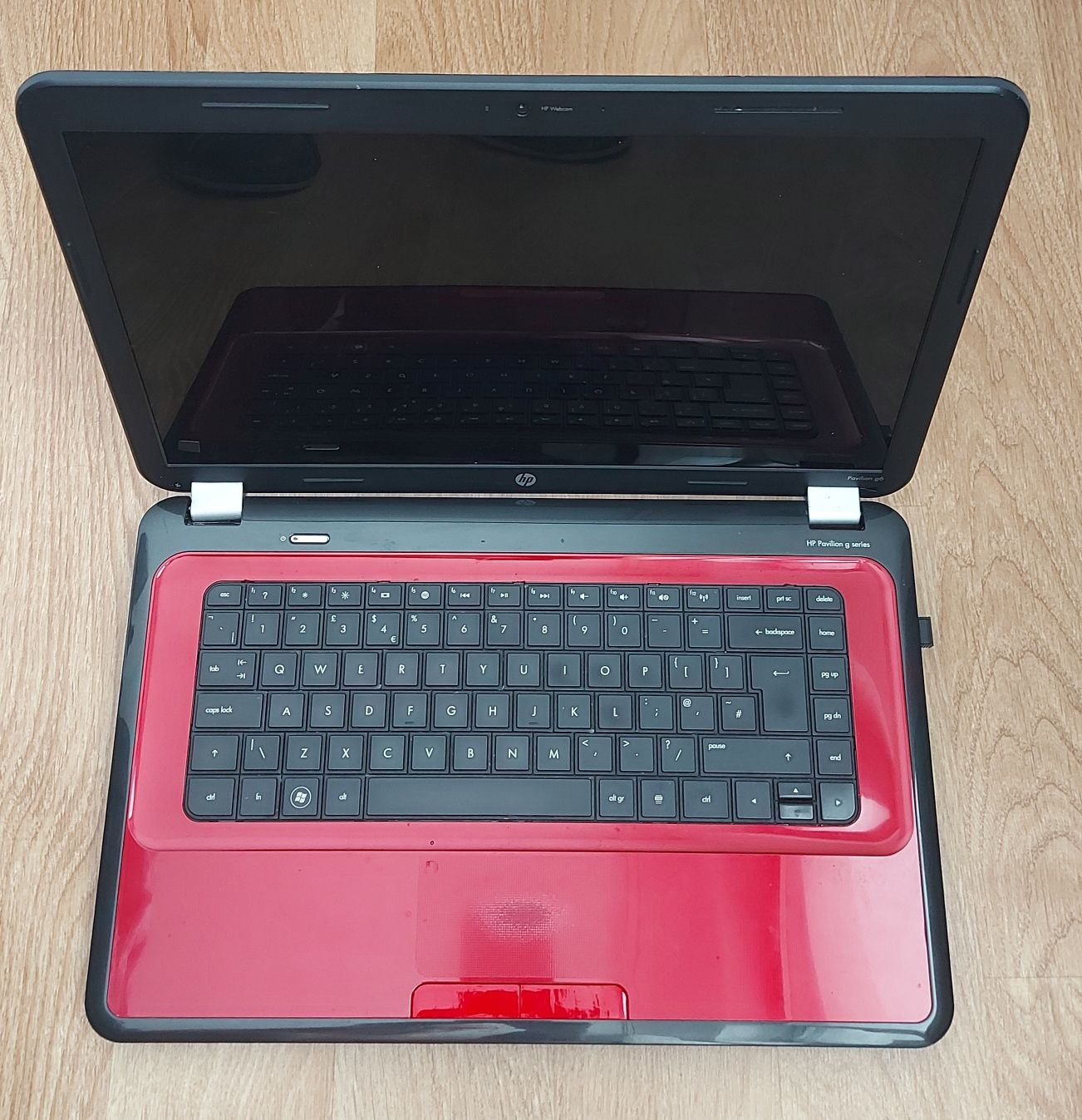 Laptop HP Pavilion G6 roșu,, procesor Intel Core i3, RAM 6.00 GB