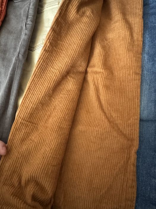 Vand 7 perechi de pantaloni marimea 104 3-4 ani