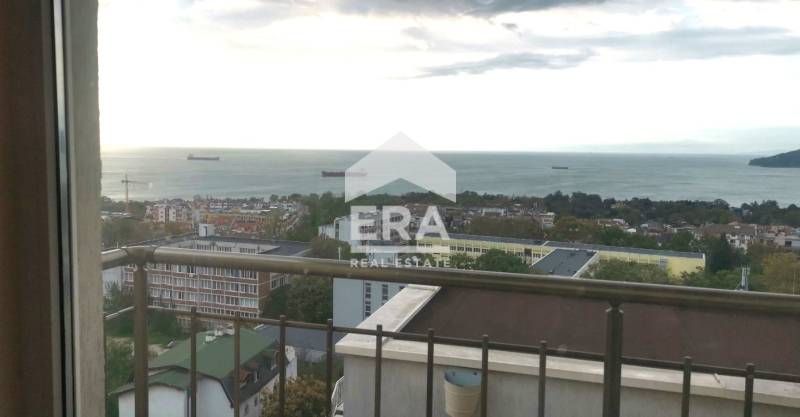 Продава се Четиристаен апартамент в Варна, Бриз - 198 кв.м за 1112 €/кв.м - Снимка #2